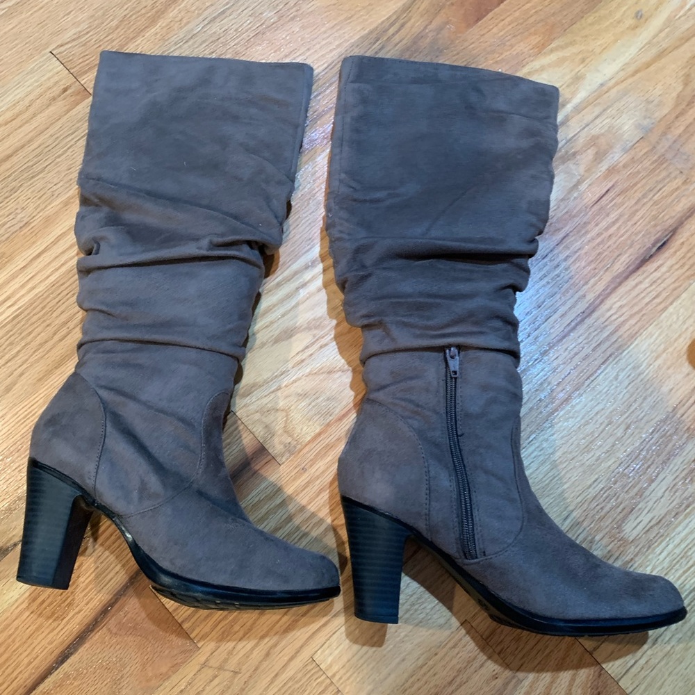 Faux suede taupe boots